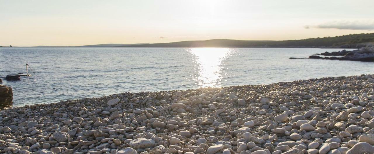 Apartment Stefania On The Beach Koromačno Εξωτερικό φωτογραφία